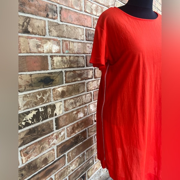 Crescent Vibrant Red Top - Picture 2 of 5